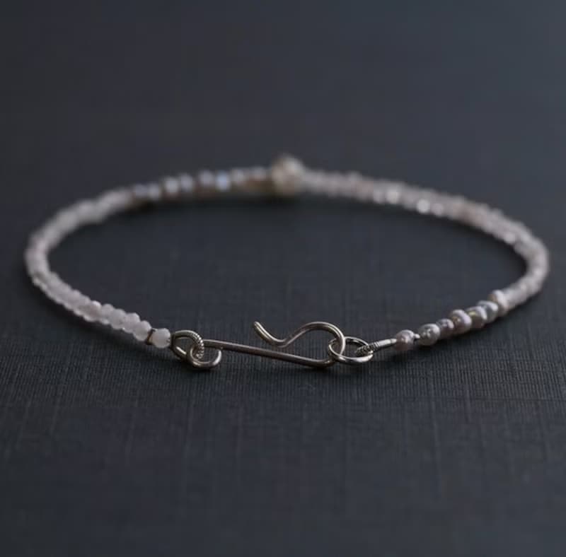 オイルインクォーツとアコヤケシパール・ムーンストーンのブレスレット【誕生石】