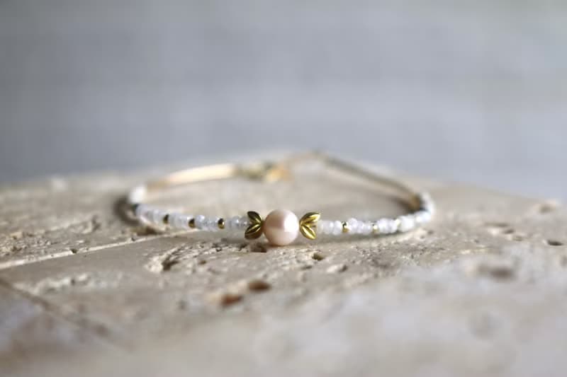 六月誕生石 手鍊 珍珠 月光石 - 噴火龍 -