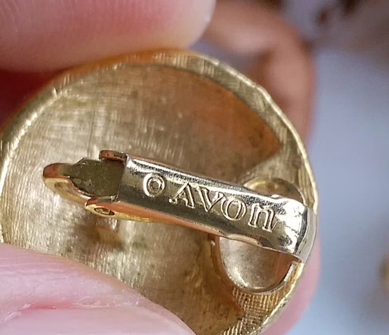 Vintage Jewelry 西洋古董飾品 AVON 金炫渦 金色調 夾式耳環