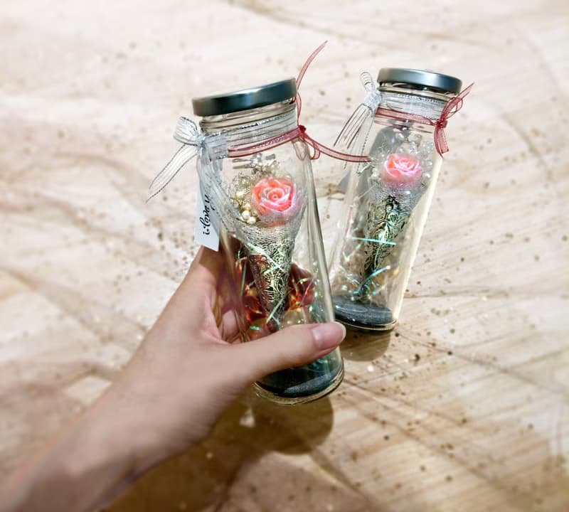 珍珠粉紅甜筒小花束 閃亮玻璃瓶 (情人節禮盒 婚禮小物)