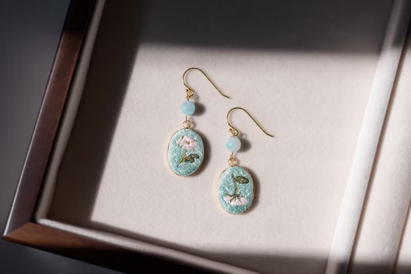 油畫風玫瑰刺繡耳環