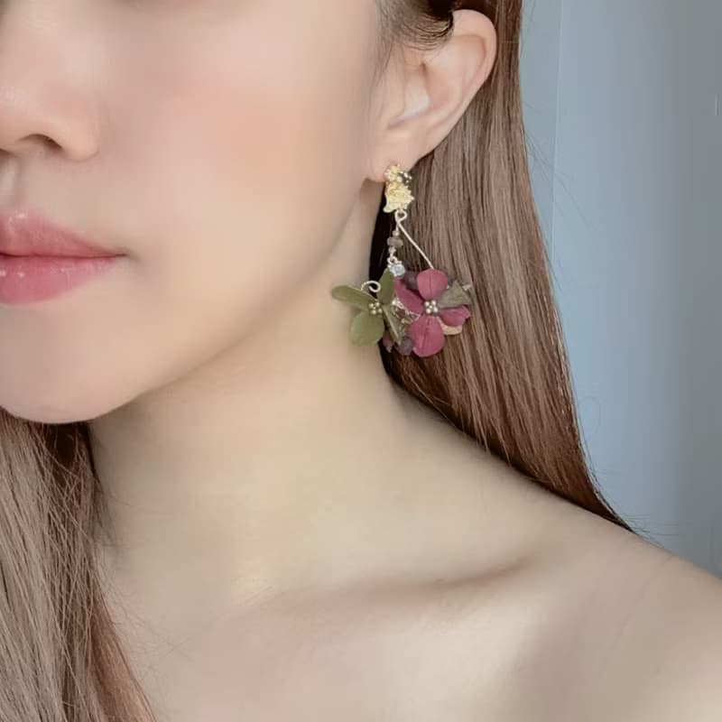 My Garden Xmas collection 聖誕風真花耳環