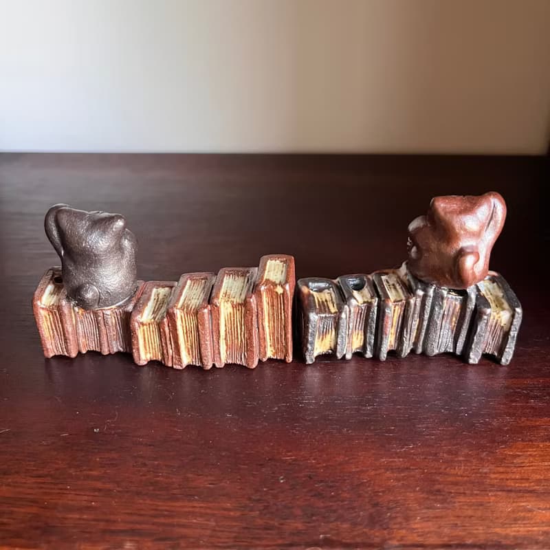 招財貓之書中自有黃金屋 / 線香立 / 貓鬍鬚收納 / 陶