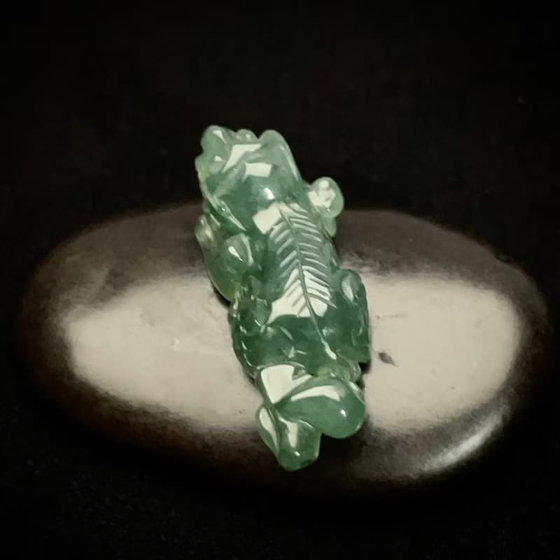 【招財神獸】冰綠翡翠貔貅擺飾 | 天然緬甸玉翡翠A貨