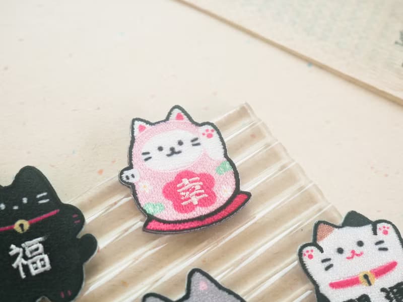 刺繡裝飾貼(招財貓)。JSE-216。裝飾