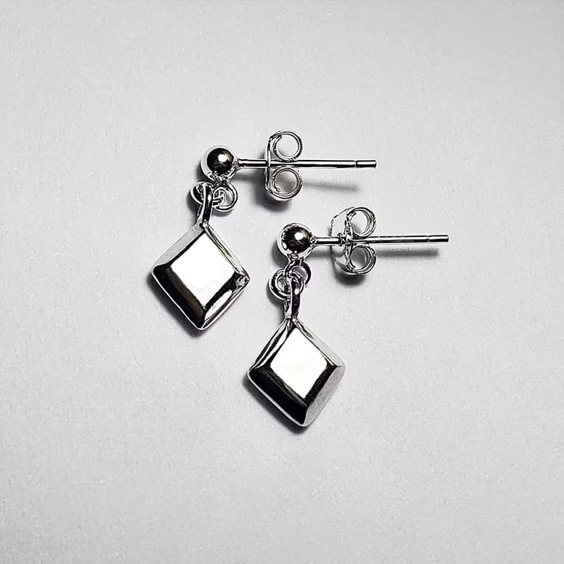 (925 Sterling Silver) Simple Diamond Charm Earring