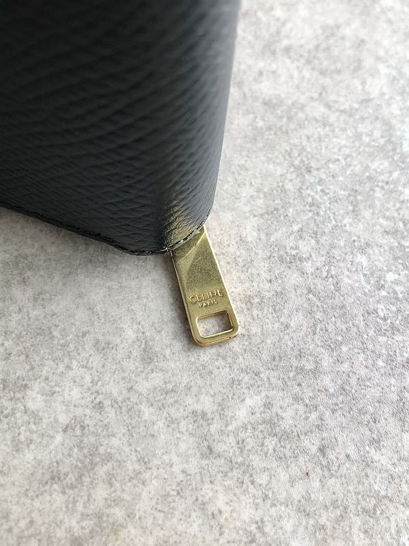 【 日本直送　名牌中古包 】CELINE セリーヌ 財布 ブラック ロゴ レザー コンパクトウォレット 10B663BEL vintage 7e2gzp