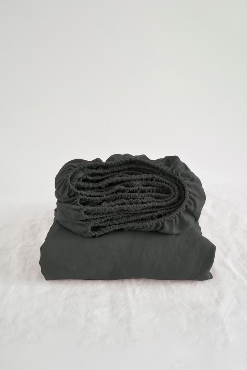 Dark gray linen fitted sheet / Softened linen bed sheet / Deep pocket