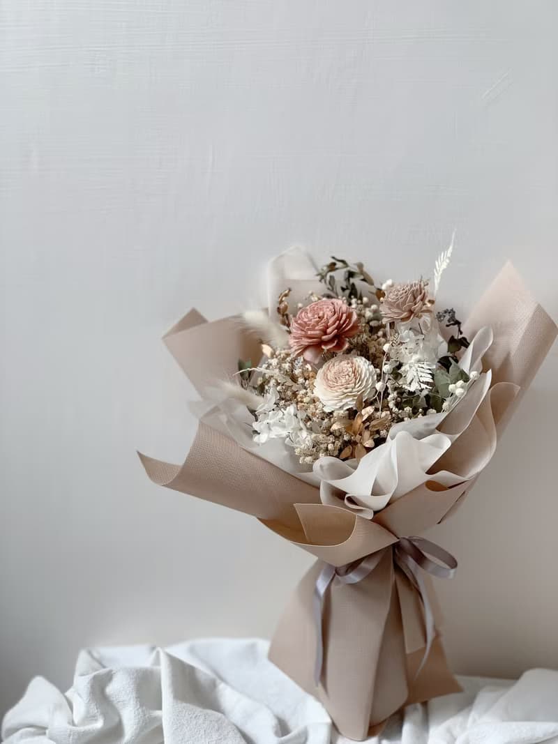 微甜奶茶 乾燥花永生花束 告白花束 生日禮物 情人花束 畢業花束