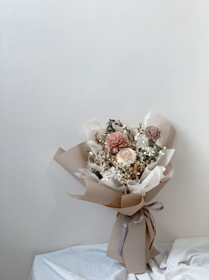 微甜奶茶 乾燥花永生花束 告白花束 生日禮物 情人花束 畢業花束
