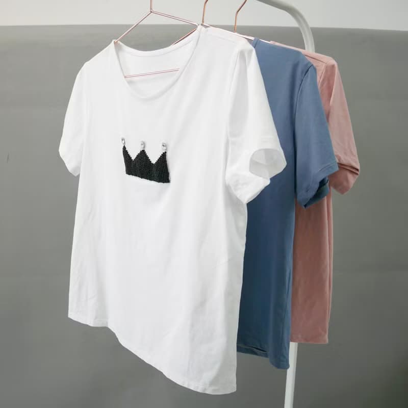 白色小皇冠繡珠棉質T-Shirt