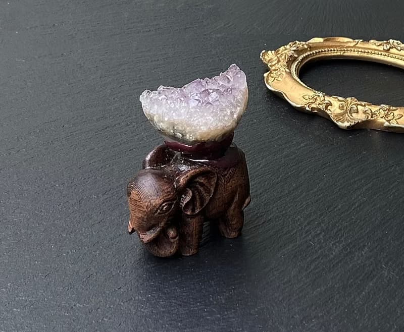 招財富貴-天然幾何夢幻紫晶簇原木仿舊可愛象招財擺件 快速出貨