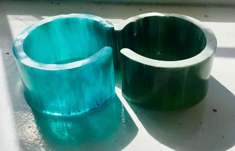 Set of 2 resin bracelets with watercolour effect,blue turquoise and green