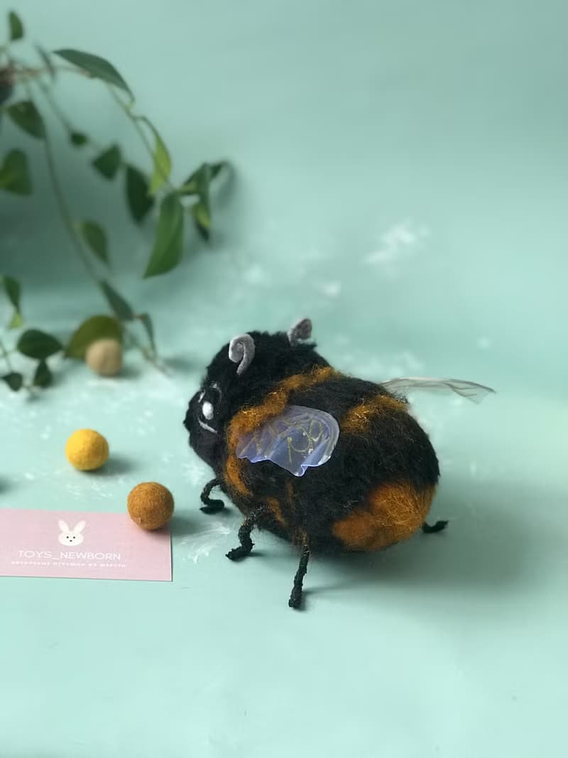 大黃蜂玩具 毛氈動物 蜜蜂寫實雕塑