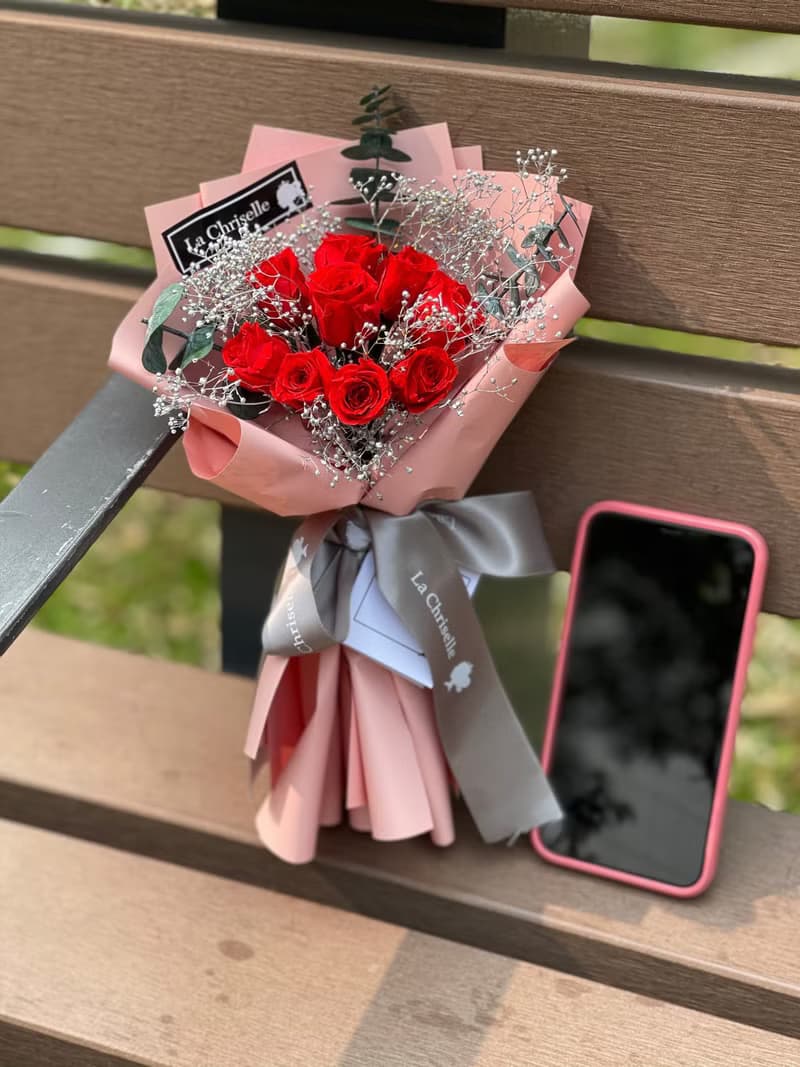 可寄台灣 紅色 迷你 9 枝 玫瑰花 保鮮花束 永生花束 不凋花束