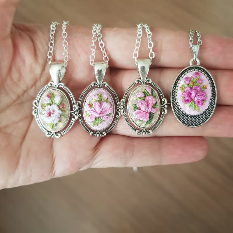 刺繡 珠寶 Ribbon embroidered pendant for her, yellow flower jewelry embroidery