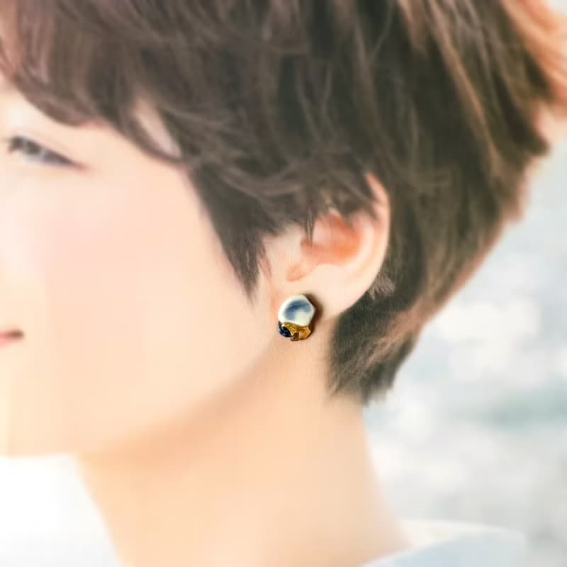 【再販】金継ぎ シー陶器 天然石 さざれ ラピスラズリ シトリン ピアス イヤリング ノンホールピアス ホワイト 白 青 ブルー イエロー 黄色 ゴールド 金