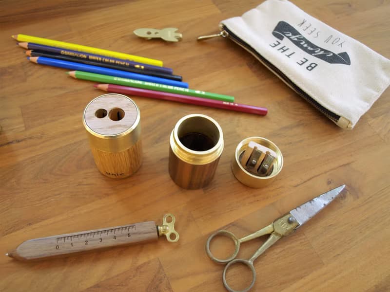 Unic黃銅蓋原木銷筆器