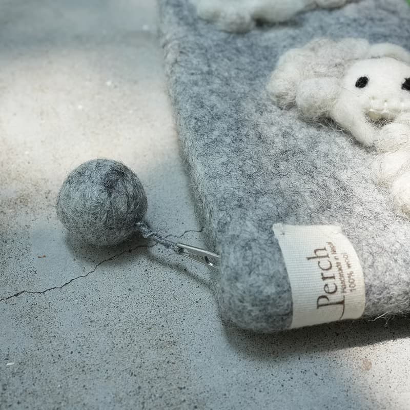 100% Wool 羊毛氈長形綿羊包_手機袋 _公平貿易