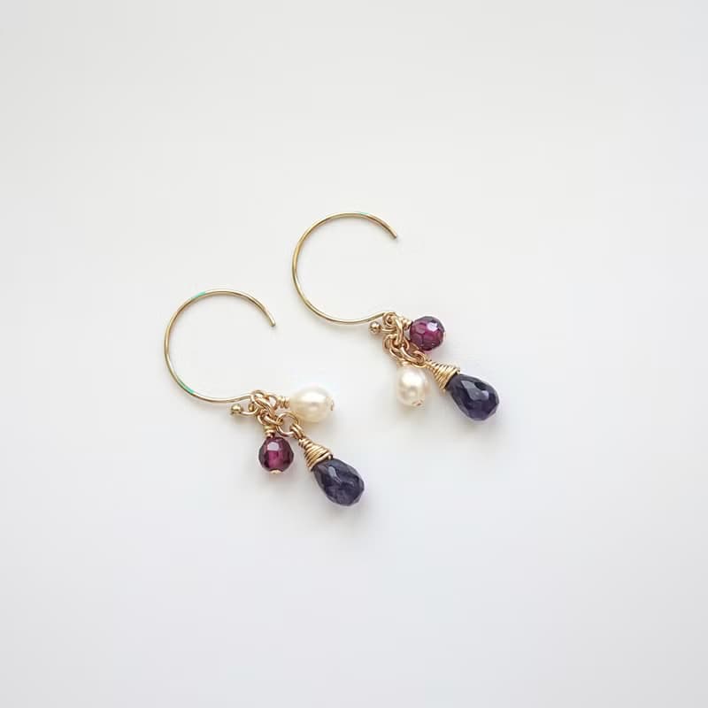 堇青石小圓水滴 石榴石 米粒淡水珍珠 14Kgf 包金 Cluster 耳環