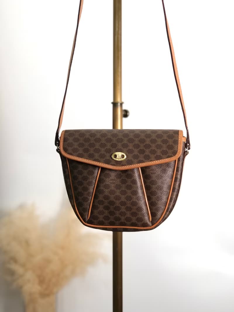 【 日本直送　名牌中古包 】CELINE セリーヌ マカダム ショルダーバッグ ブラウン トリオンフ PVC vintage ヴィンテージ 48xpj8