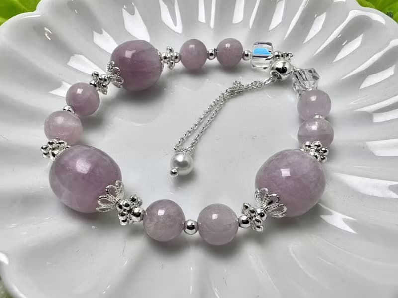 【莫名奇妙雜貨店】優雅天然紫鋰輝手鍊