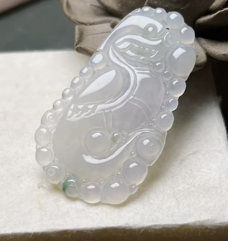 冰種飄花翡翠懷古龍牌項鍊 | 天然緬甸玉翡翠A貨 | 送禮
