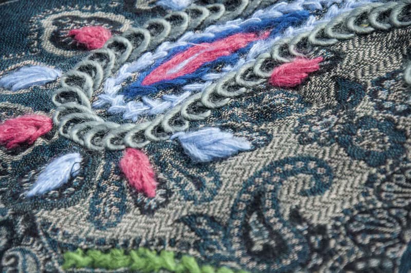 羊絨毯 刺繡毛毯 羊毛蓋毯 保暖披肩 針織毯 刺繡羊毛披肩/針織蓋毯/刺繡圍巾/羊絨披巾/喀什米爾Cashmere-花朵