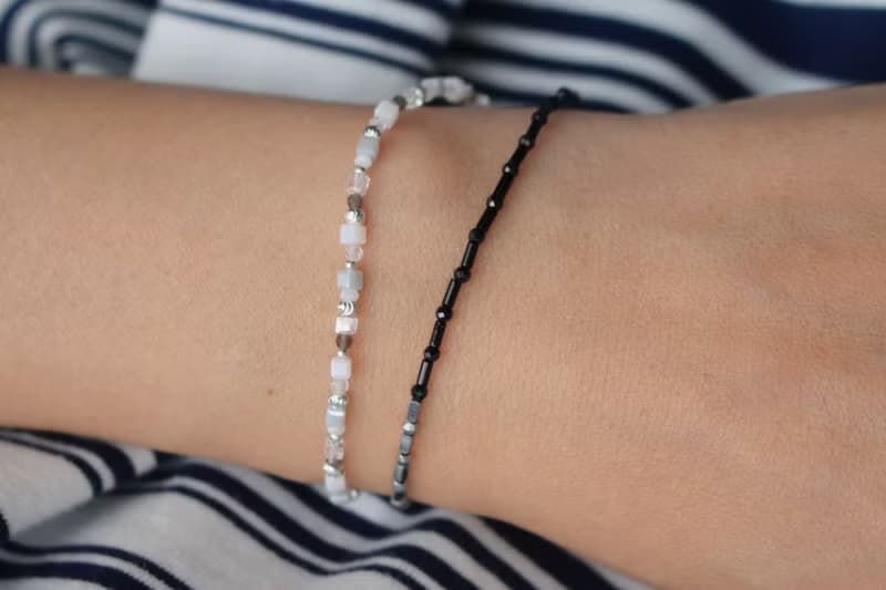 出清商品 樹脂 彈性手環  - 健康快樂 -