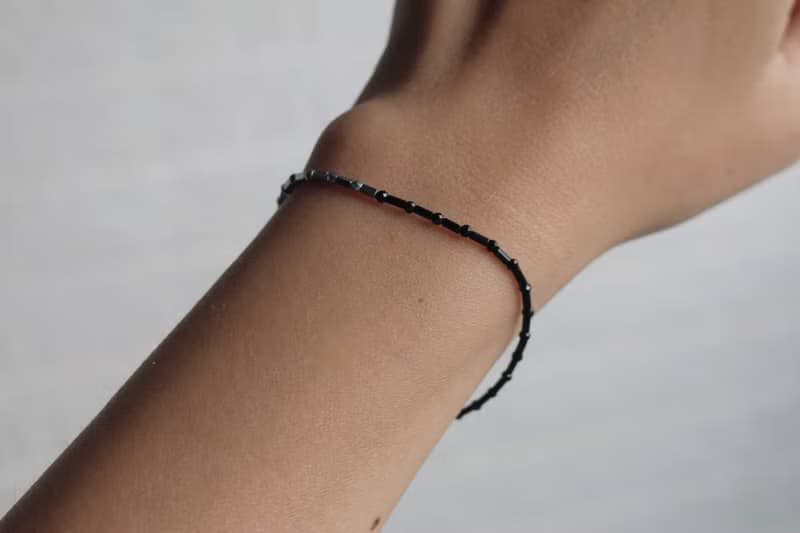 出清商品 樹脂 彈性手環  - 健康快樂 -