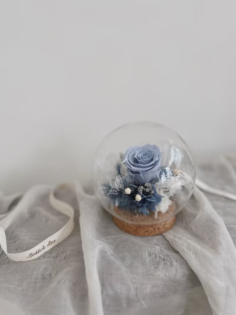【永生玫瑰花玻璃球】• 情人節禮物/生日禮物/永生花/永生玫瑰花