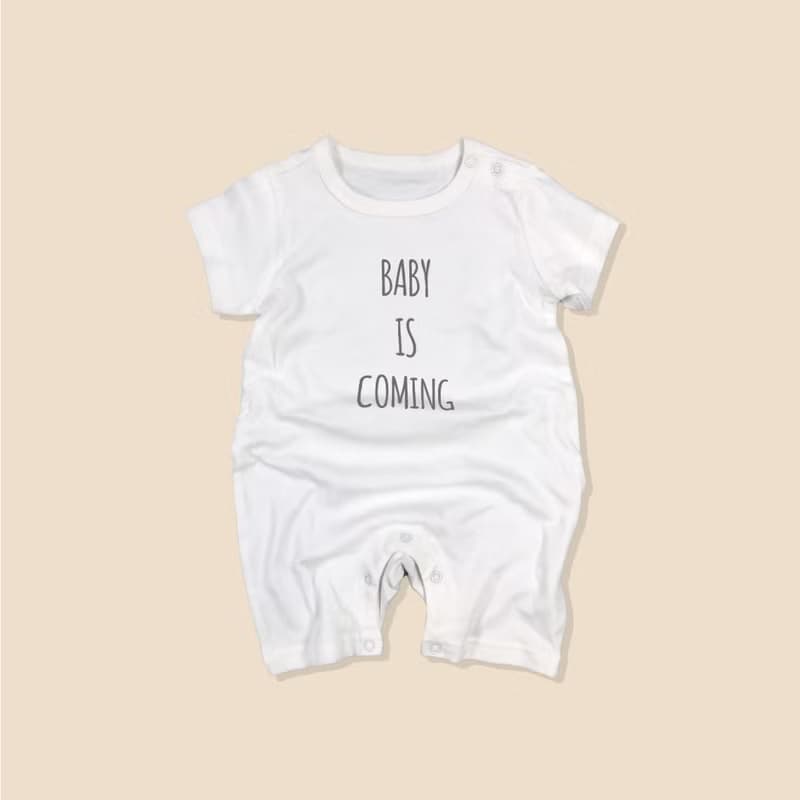 BABY IS COMING 寶寶來了 嬰兒棉包屁衣