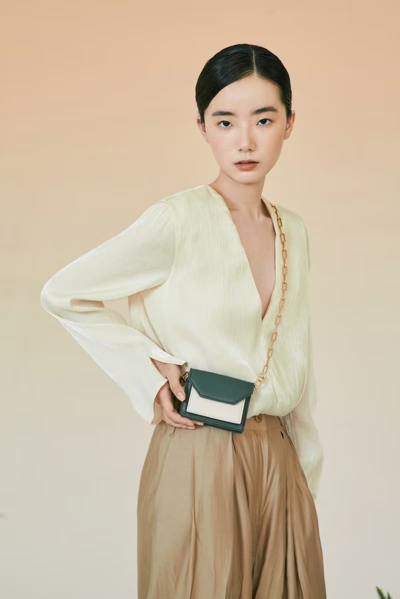 Micro Cedar Bag 素皮革拼色卡包 零錢包 斜背包 綠色x米白色