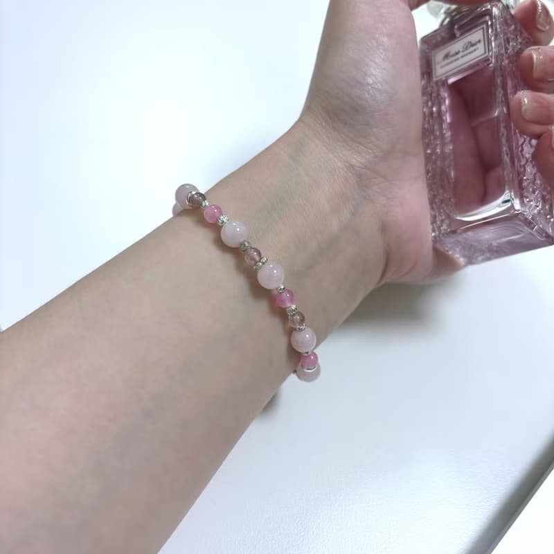 栩栩花落 / 粉晶手鍊