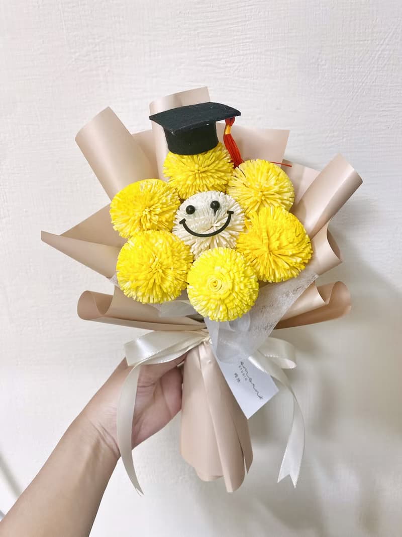 畢業禮物 畢業花束 索拉乒乓表情花束 擴香花花束