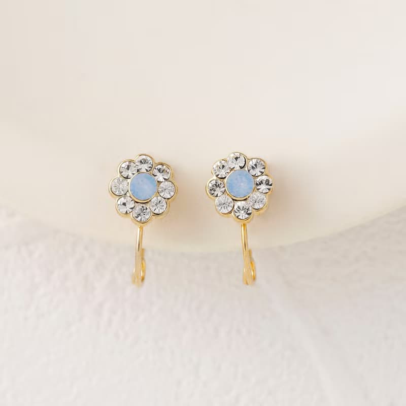 【Pinkoi限定商品】sparkling flower loop-fit earring Lt.BL　ループフィットイヤリング　花 ラインストーン　水色