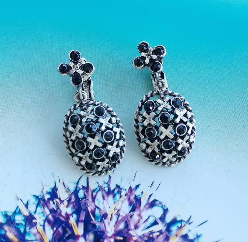Vintage Jewelry 西洋古董飾品 FLORENZA  黑白琺瑯 夾式耳環