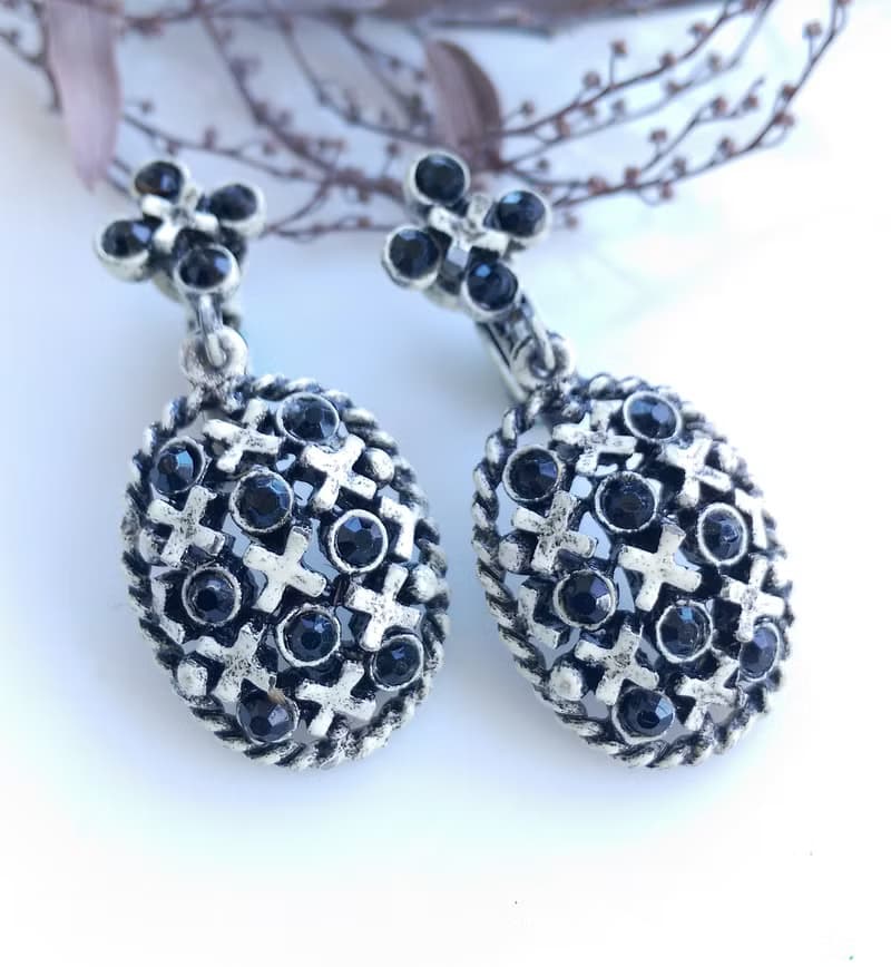 Vintage Jewelry 西洋古董飾品 FLORENZA  黑白琺瑯 夾式耳環