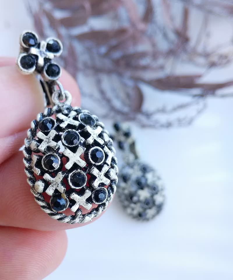 Vintage Jewelry 西洋古董飾品 FLORENZA  黑白琺瑯 夾式耳環