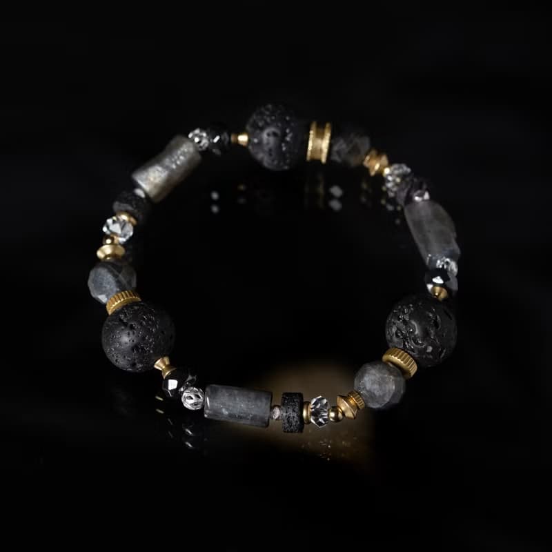 創作者 l 火山岩藍光拉長石手鍊 C1717