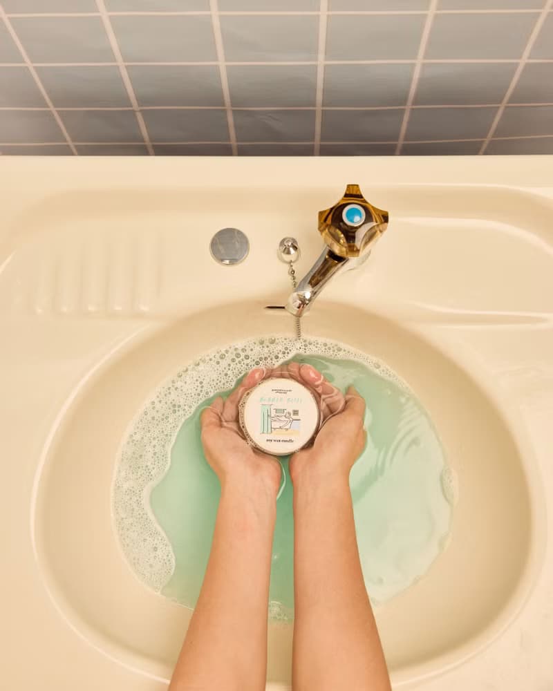 Summerstuff.marine - SOY WAX CANDLES กลิ่น BUBBLE BLISS (60 g)