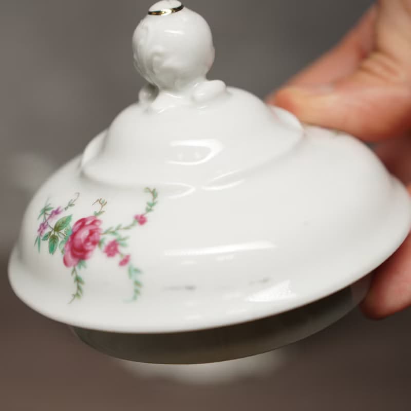 波蘭Wawel玫瑰浮雕雙人茶具組含溫茶器/茶杯組