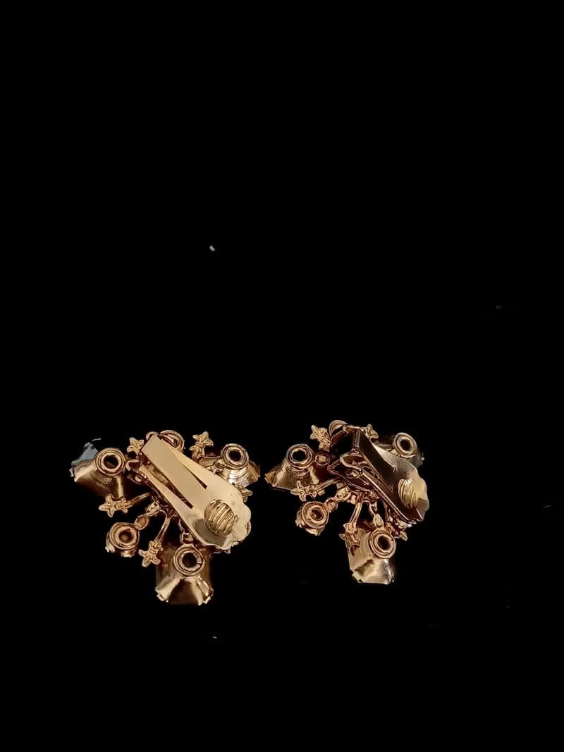 vintage jewelry  古典方形萊茵鑽立體花卉 夾式耳環  1080元