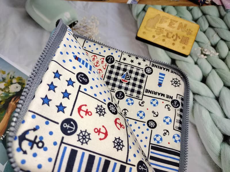 海洋系列-日本厚棉布水藍萌萌翻車魚L型拉鍊袋鋪棉-電子書保護套-