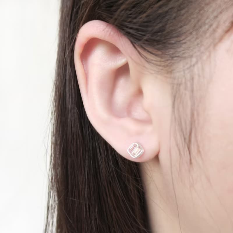925純銀 冰鑽 方形 彩光水晶 耳針耳環-耳夾