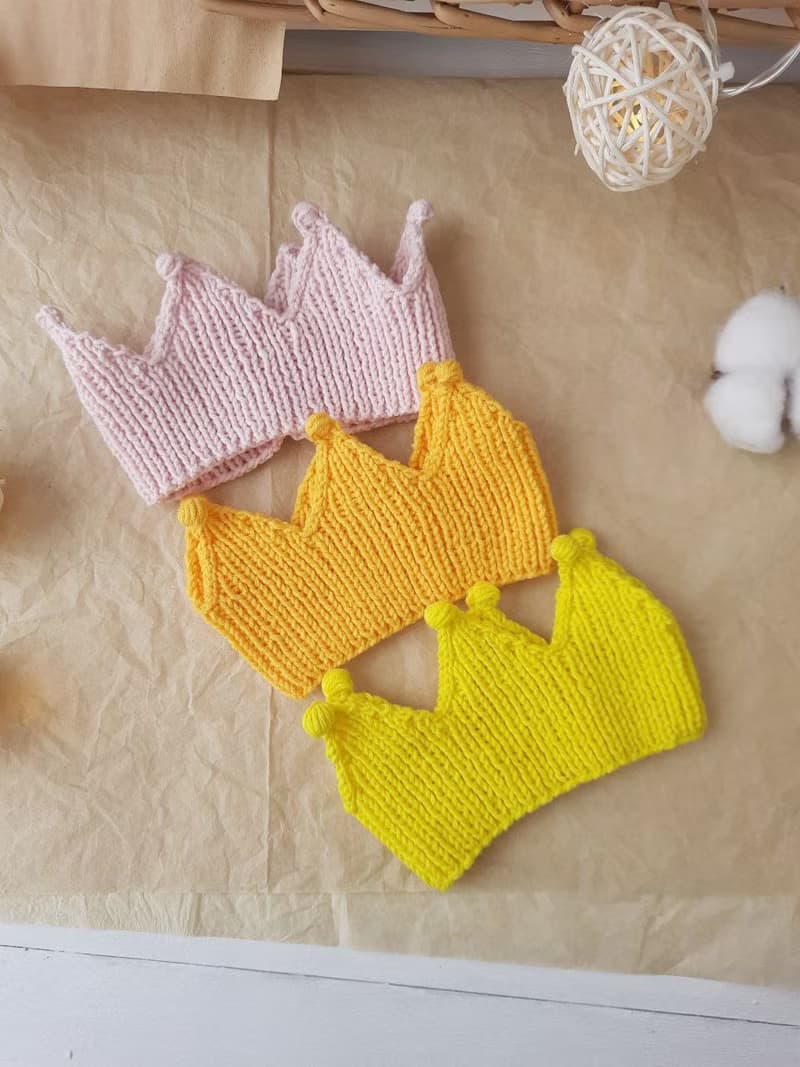 Crown headband. Knitted crown birthday hat. Crown Baby Childrens Headdress
