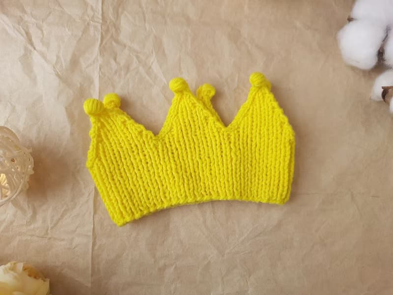 Crown headband. Knitted crown birthday hat. Crown Baby Childrens Headdress