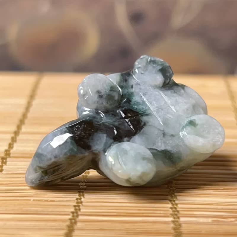 【吉祥‧長壽】飄花翡翠烏龜 | 天然緬甸A貨翡翠 | 送禮