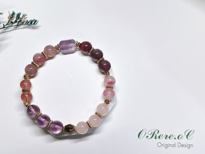 紫霧晨星 l 紫晶。粉晶。櫻花雨。草莓晶。鍍14k金屬配件。手環