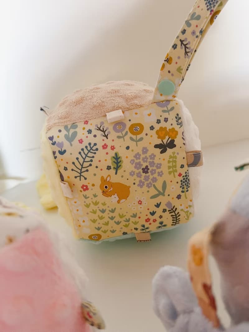 手工布標籤  魔法探索安撫立方球 安撫巾 滿月禮 標籤球